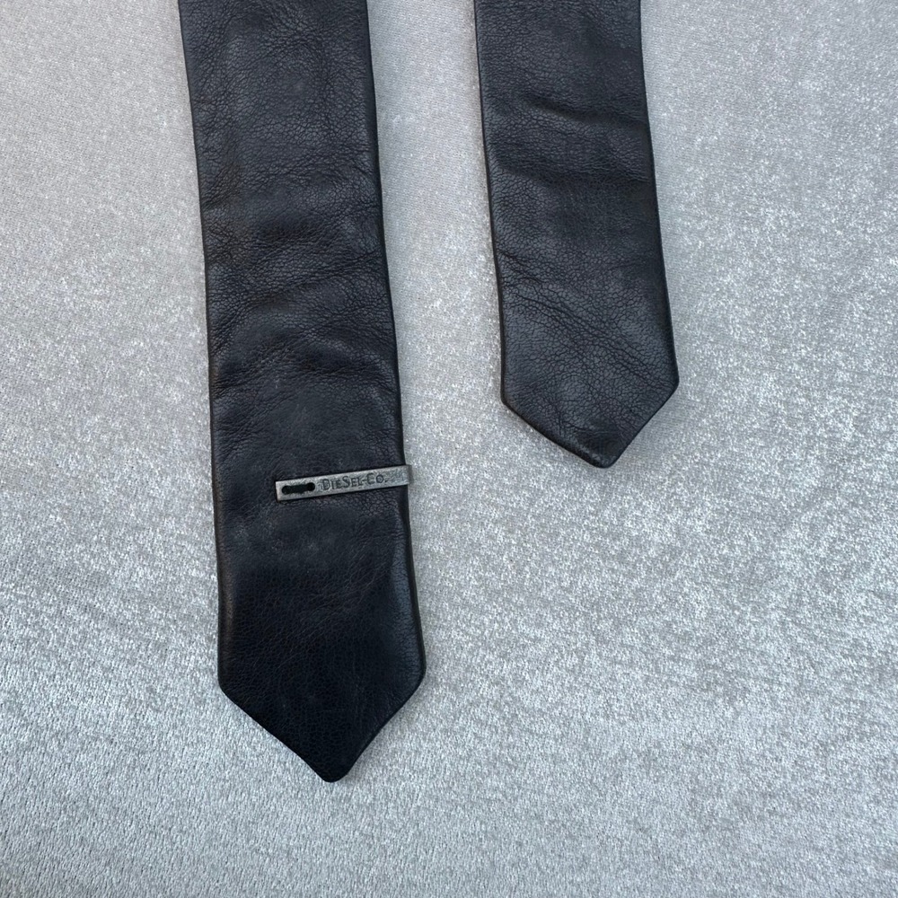Diesel Men's Skinny Tie Black Genuine Sheepskin Leather 1.5" 56" Necktie